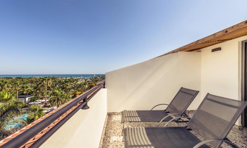 Comfort Standart Yandan Deniz Manzaralı Oda